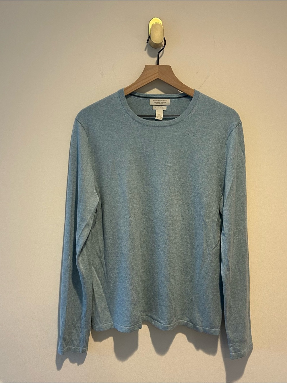 Banana Republic Men’s Silk Cashmere Sweater Long-Sleeve Crewneck Light Blue